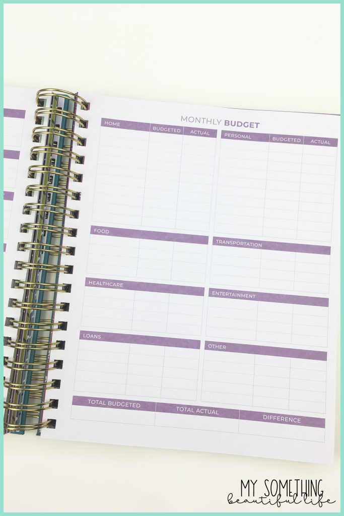 Keep all your finances in one place with the Clever Fox Budget Planner and Bill Organizer. #cleverfox #budgetplanner #budgting