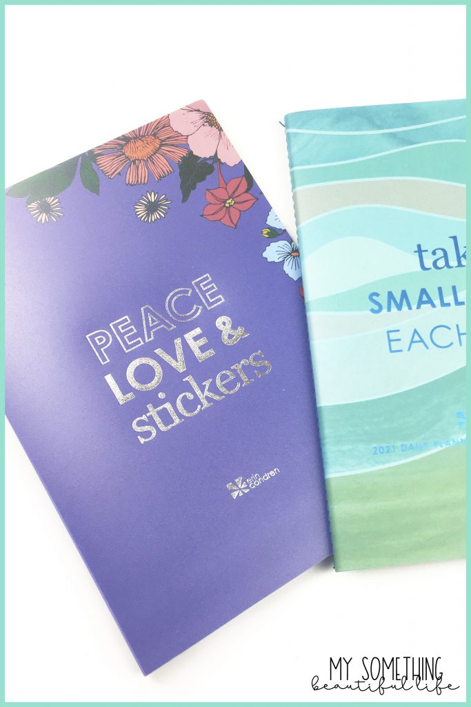 The Erin Condren Petite Planners are a flexible Traveler's Notebook style planning system that allows you to choose individual planners that are helpful to you. #erincondren #travelersnotebook #petiteplanners