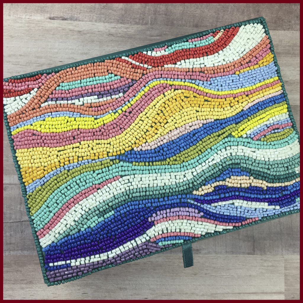 Erin Condren 2020 Holiday Gift Guide - find the perfect unique gifts for creating memories, honoring the present, and planning a future of possibilities. #erincondren #giftguide #giftideas